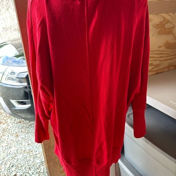 Wonderly Sweater  - Picture 4 of 4